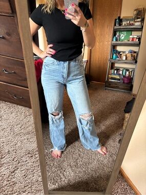 Vervet size 27 wide leg distressed jeans